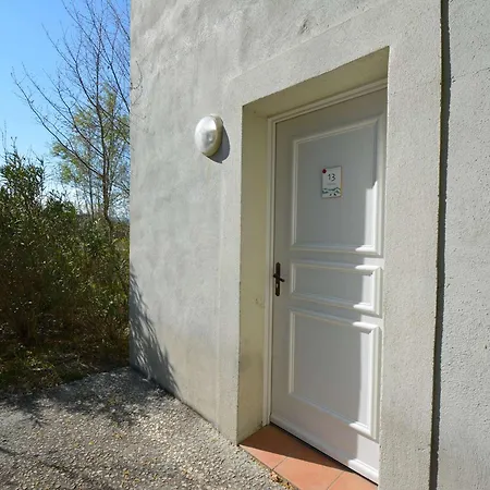 Дом отдыха Maison Duplex Avec Terrasse - 6 Pers, 4 Pieces, Wifi, Animaux Bienvenus, Parking Inclus - Fr-1-382-185 *